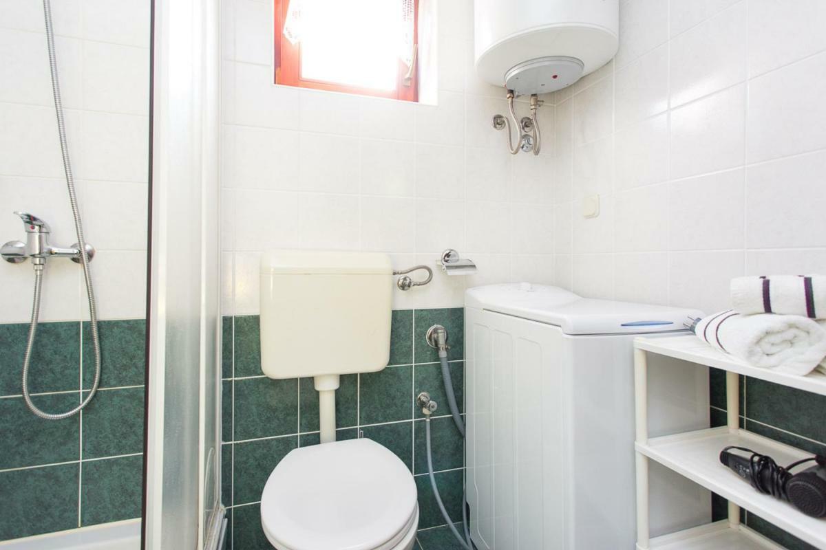 1-Bedroom Apartment With Loggia In Punat Island Krk Ngoại thất bức ảnh