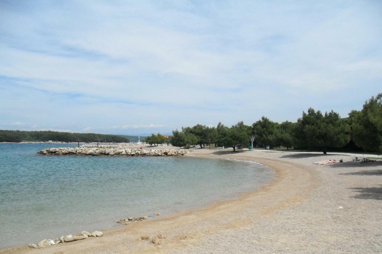 1-Bedroom Apartment With Loggia In Punat Island Krk Ngoại thất bức ảnh
